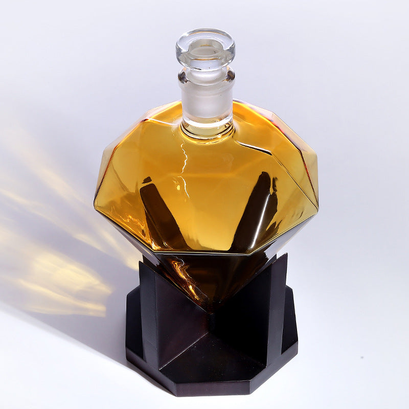 Borosilicate glass diamond decanter