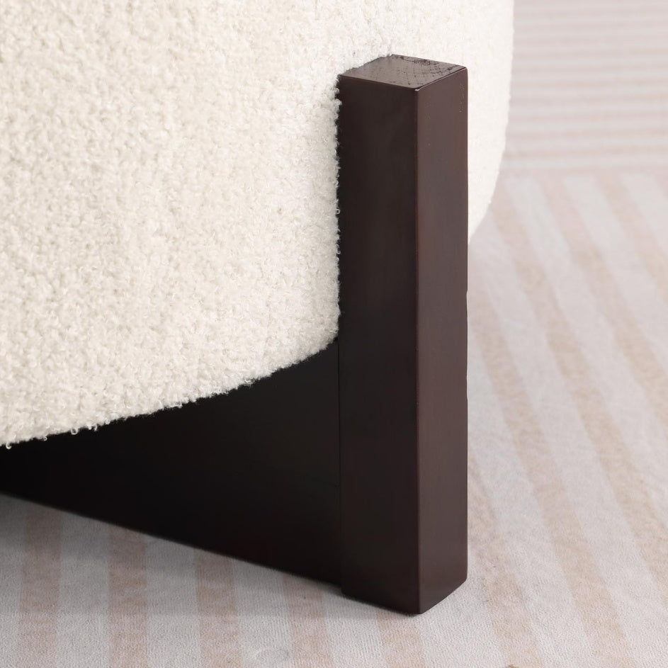 02 Ottoman Beige